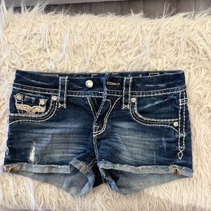 Size 25 rock revival low rise short shorts